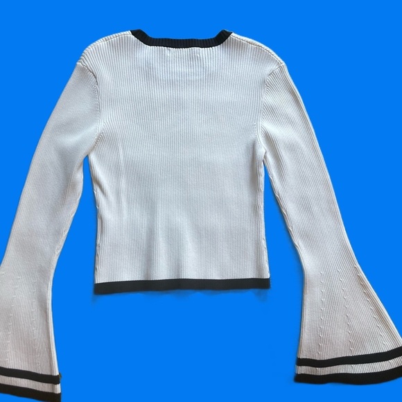 Carra sweater with bell sleeves - Picture 2 of 2